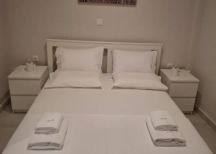 A&a With Balcony Apartment *