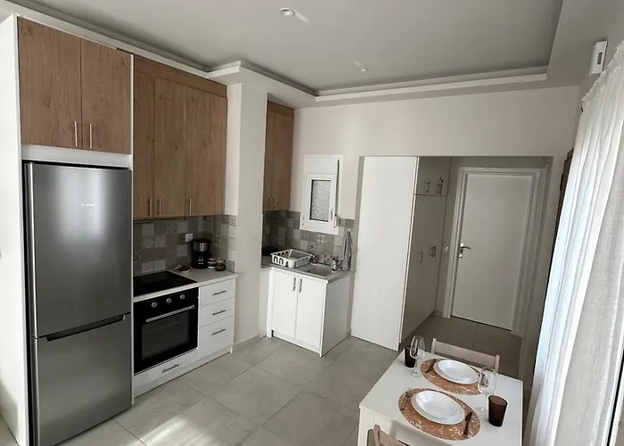 A&a With Balcony Apartment *