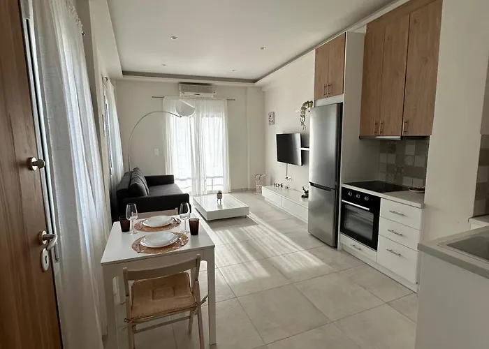 A&a With Balcony Apartment *